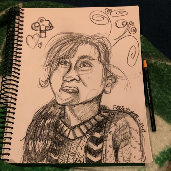 Meet your Posher, Ellie - Picture 5 of 7